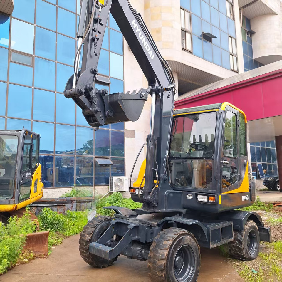 Hyundai HW60 excavator - Wheel excavator: picture 4 Hyundai HW60 excavator - Wheel excavator: picture 4