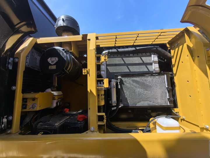 Japan original good condition used caterpillar cat320d excavator second hand cat 320d digger for sale - Crawler excavator: picture 5 Japan original good condition used caterpillar cat320d excavator second hand cat 320d digger for sale - Crawler excavator: picture 5