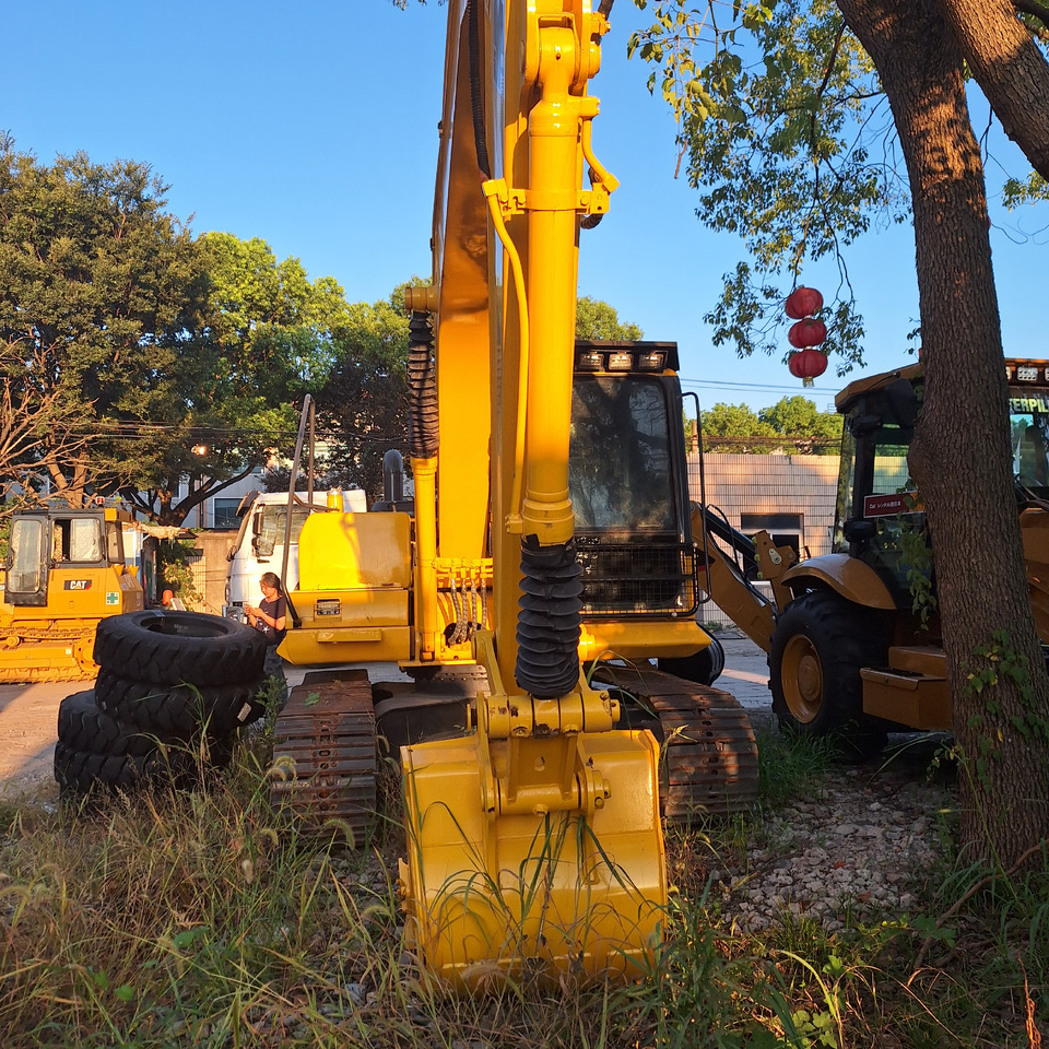 Komatsu PC130 Excavator - Crawler excavator: picture 4 Komatsu PC130 Excavator - Crawler excavator: picture 4