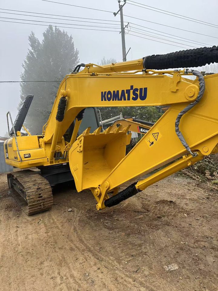 Komatsu PC200-7 excavator - Crawler excavator: picture 3 Komatsu PC200-7 excavator - Crawler excavator: picture 3