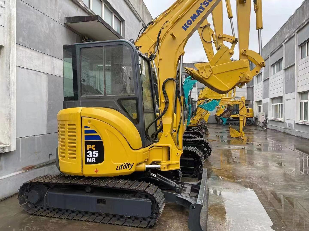 Komatsu PC35MR-3 Excavator - Crawler excavator: picture 1 Komatsu PC35MR-3 Excavator - Crawler excavator: picture 1