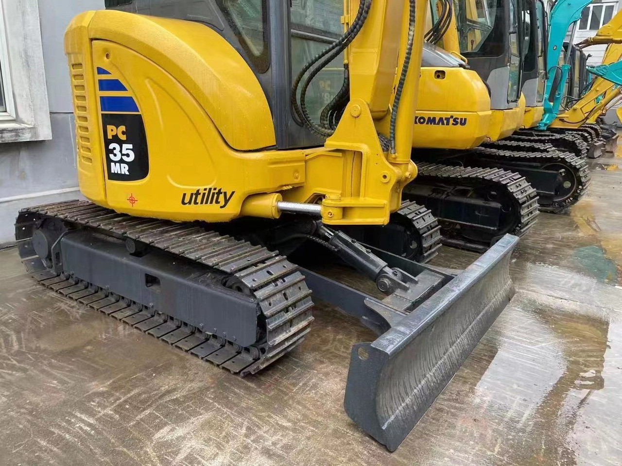 Komatsu PC35MR-3 Excavator - Crawler excavator: picture 2 Komatsu PC35MR-3 Excavator - Crawler excavator: picture 2