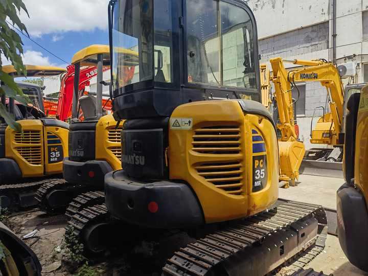 Komatsu PC35MR-3 excavator - Crawler excavator: picture 2 Komatsu PC35MR-3 excavator - Crawler excavator: picture 2