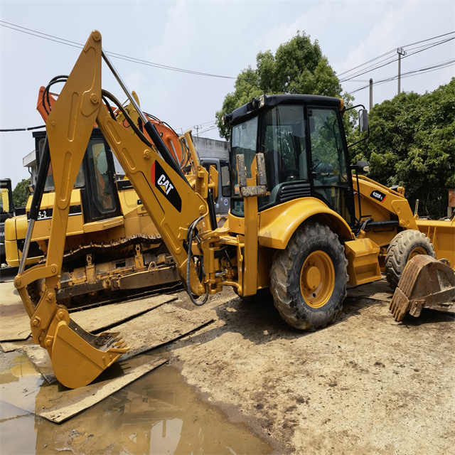 Second hand with good condition cat 420f backhoe loader 4x4 caterpillar 420f backhoe loaders in stock in shanghai yard - Backhoe loader: picture 4 Second hand with good condition cat 420f backhoe loader 4x4 caterpillar 420f backhoe loaders in stock in shanghai yard - Backhoe loader: picture 4