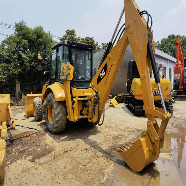 Second hand with good condition cat 420f backhoe loader 4x4 caterpillar 420f backhoe loaders in stock in shanghai yard - Backhoe loader: picture 2 Second hand with good condition cat 420f backhoe loader 4x4 caterpillar 420f backhoe loaders in stock in shanghai yard - Backhoe loader: picture 2
