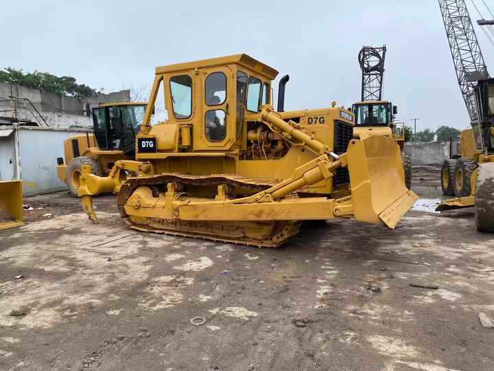 Fast delivery and low working conditions Used CAT bulldozer D7G Second-hand Caterpillar Bulldozer D7G in stock - Bulldozer: picture 3 Fast delivery and low working conditions Used CAT bulldozer D7G Second-hand Caterpillar Bulldozer D7G in stock - Bulldozer: picture 3