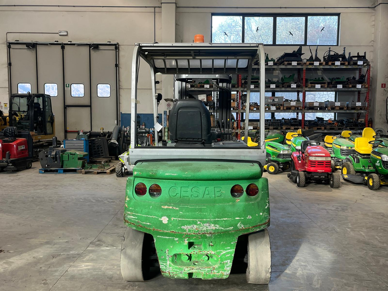 MULETTO CESAB MAK 450 - Electric forklift: picture 3 MULETTO CESAB MAK 450 - Electric forklift: picture 3
