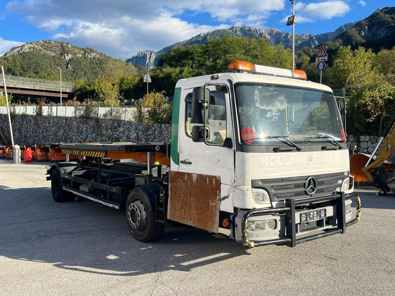STRADALE MERCEDES-BENZ KAMAG - Container transporter/ Swap body truck: picture 4 STRADALE MERCEDES-BENZ KAMAG - Container transporter/ Swap body truck: picture 4