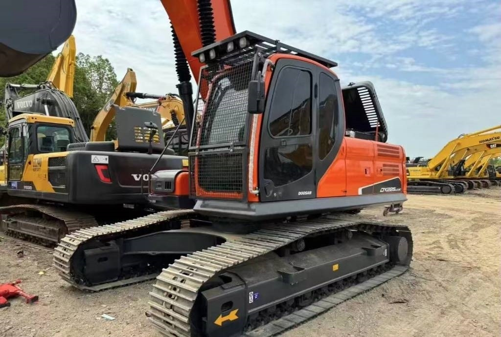 Doosan 225 DX  - Crawler excavator: picture 4 Doosan 225 DX  - Crawler excavator: picture 4
