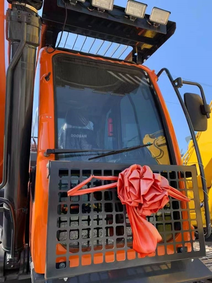 Doosan 300-7  - Crawler excavator: picture 3 Doosan 300-7  - Crawler excavator: picture 3