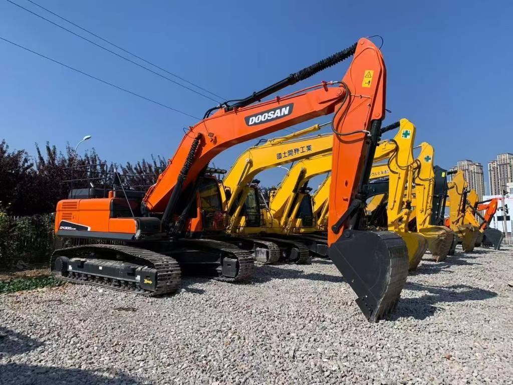 Doosan 300-7  - Crawler excavator: picture 1 Doosan 300-7  - Crawler excavator: picture 1