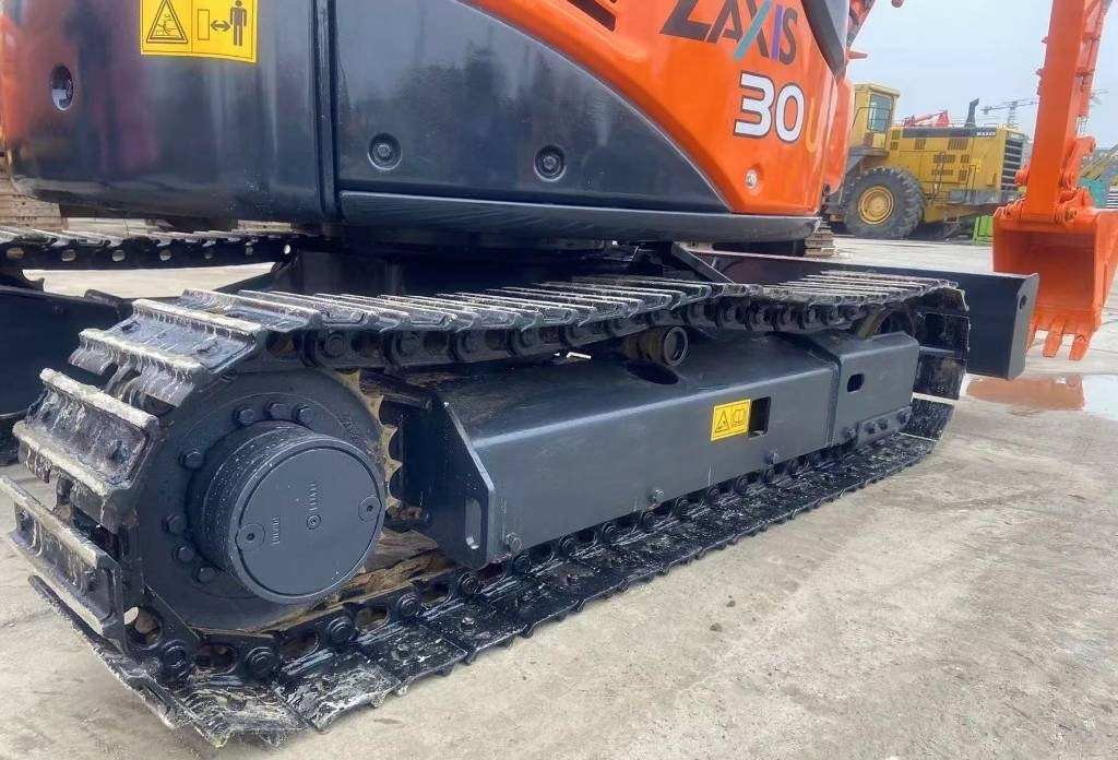 Hitachi 30 - Crawler excavator: picture 5 Hitachi 30 - Crawler excavator: picture 5