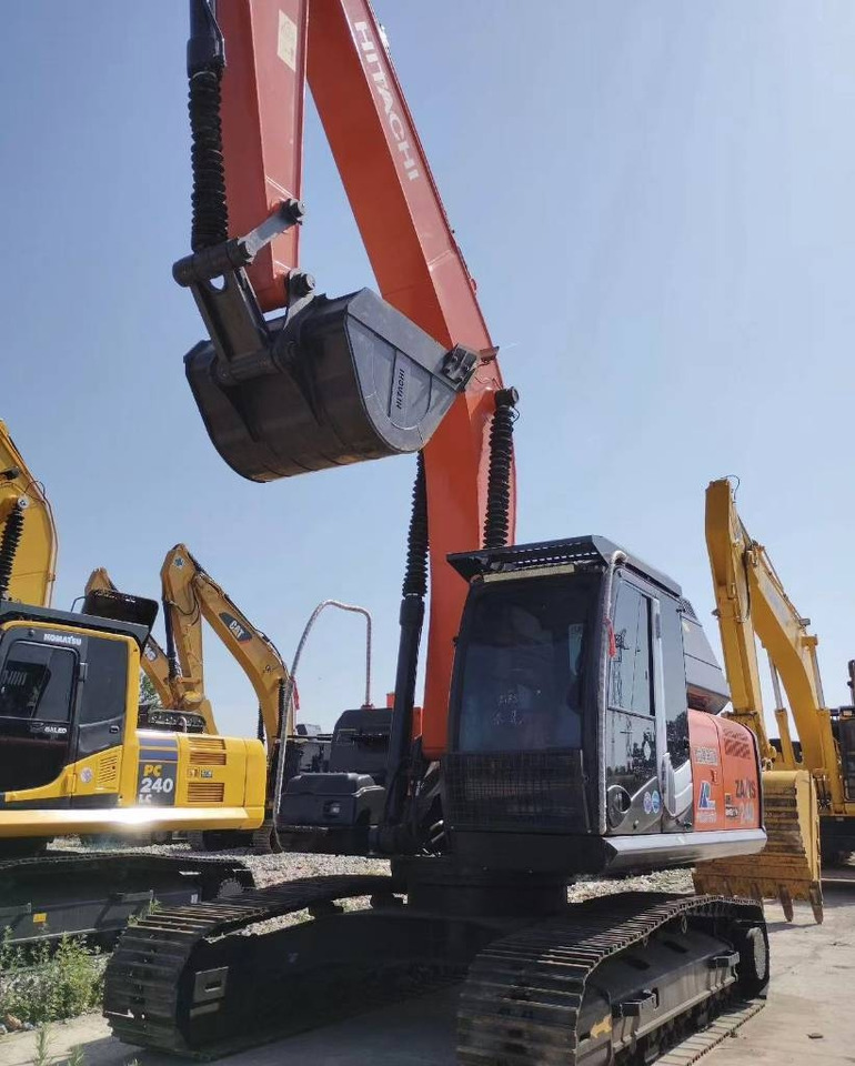 Hitachi ZX 240 - Crawler excavator: picture 1 Hitachi ZX 240 - Crawler excavator: picture 1