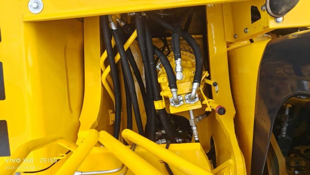 Crawler excavator Komatsu PC 220-7: picture 13 Crawler excavator Komatsu PC 220-7: picture 13