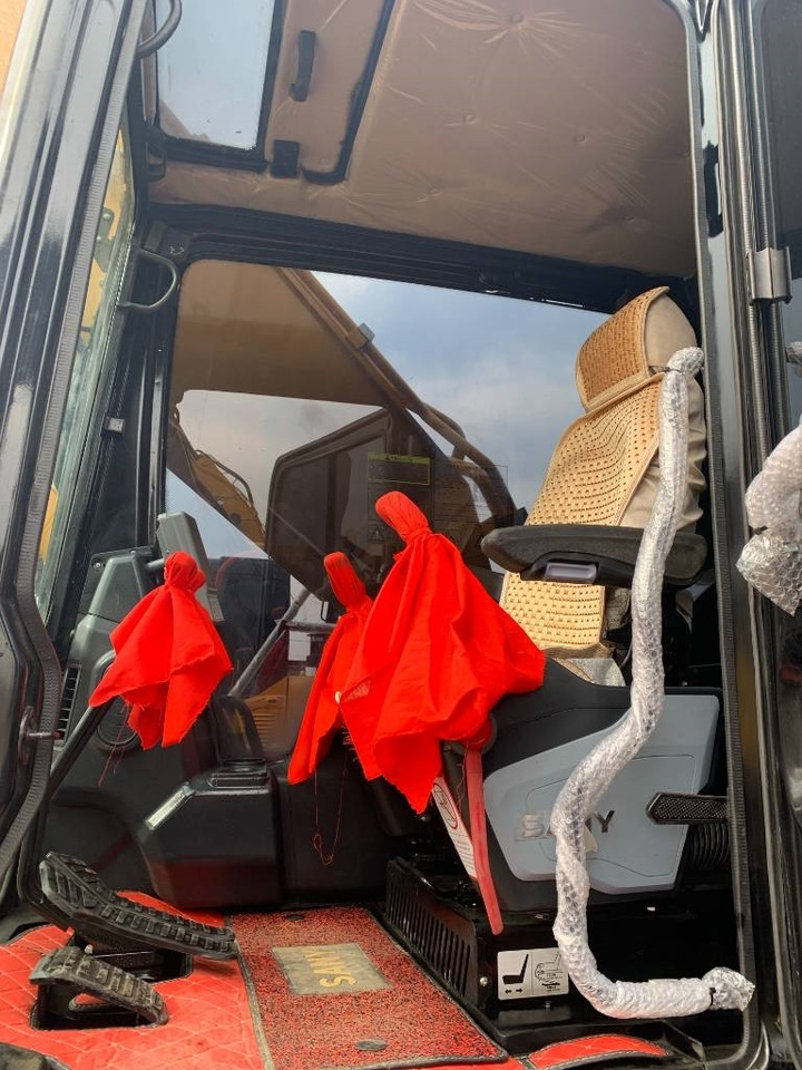 Sany SY 215 C - Crawler excavator: picture 4 Sany SY 215 C - Crawler excavator: picture 4