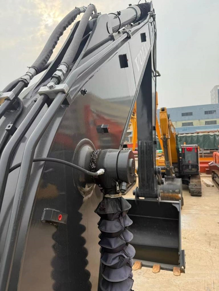 Crawler excavator Volvo 140: picture 7 Crawler excavator Volvo 140: picture 7