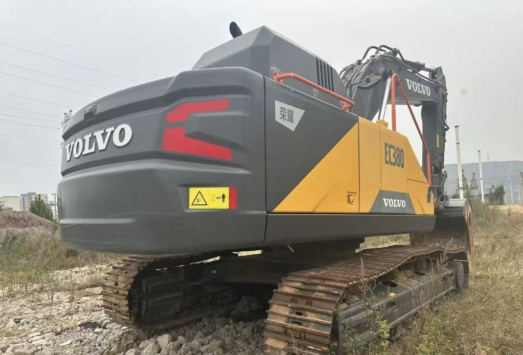Volvo EC 380 - Crawler excavator: picture 2 Volvo EC 380 - Crawler excavator: picture 2