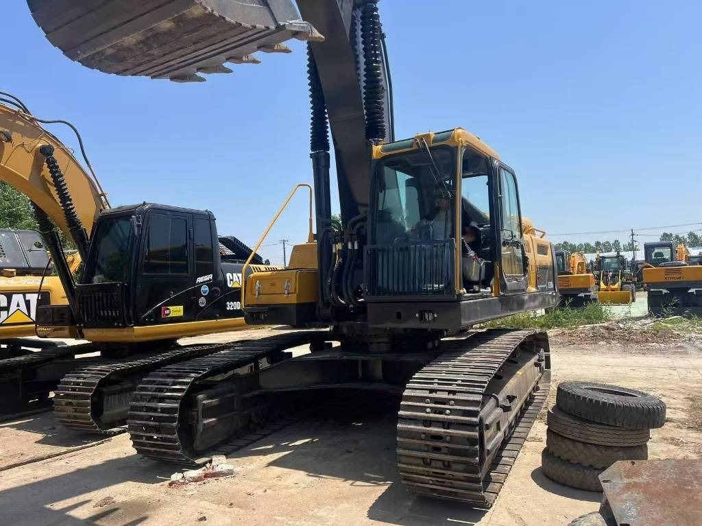 Volvo EC 380 - Crawler excavator: picture 3 Volvo EC 380 - Crawler excavator: picture 3