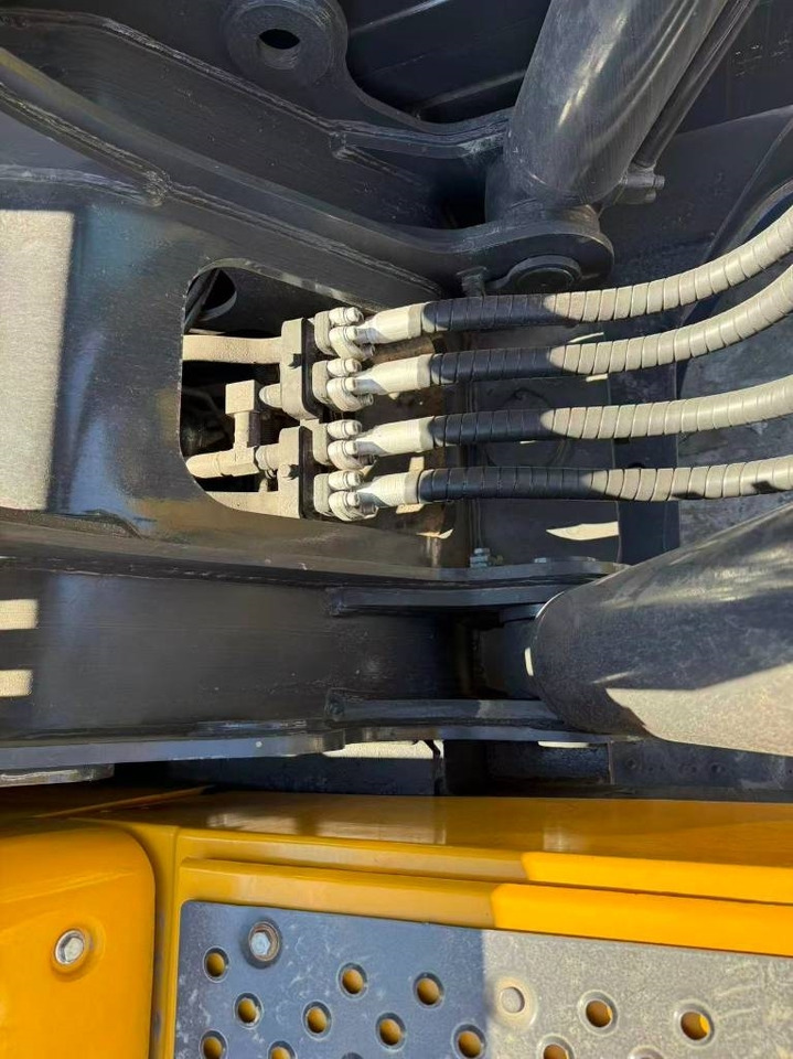 Volvo EC 480 - Crawler excavator: picture 2 Volvo EC 480 - Crawler excavator: picture 2