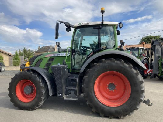 Farm tractor Fendt 716 VARIO S4 PROFI PLUS: picture 10
