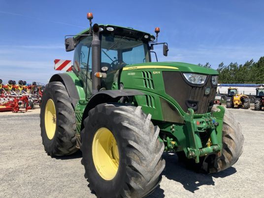 John Deere 6210R AUTOPOWER - Farm tractor: picture 1 John Deere 6210R AUTOPOWER - Farm tractor: picture 1