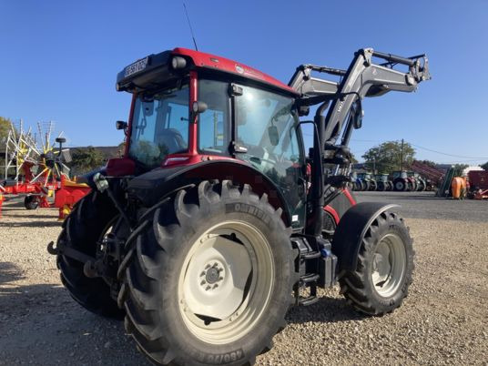 Valtra A115 - Farm tractor: picture 2 Valtra A115 - Farm tractor: picture 2