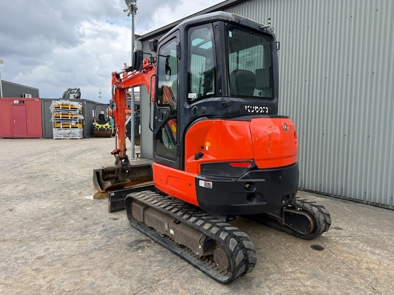 Kubota U 36-4 - Mini excavator: picture 2 Kubota U 36-4 - Mini excavator: picture 2