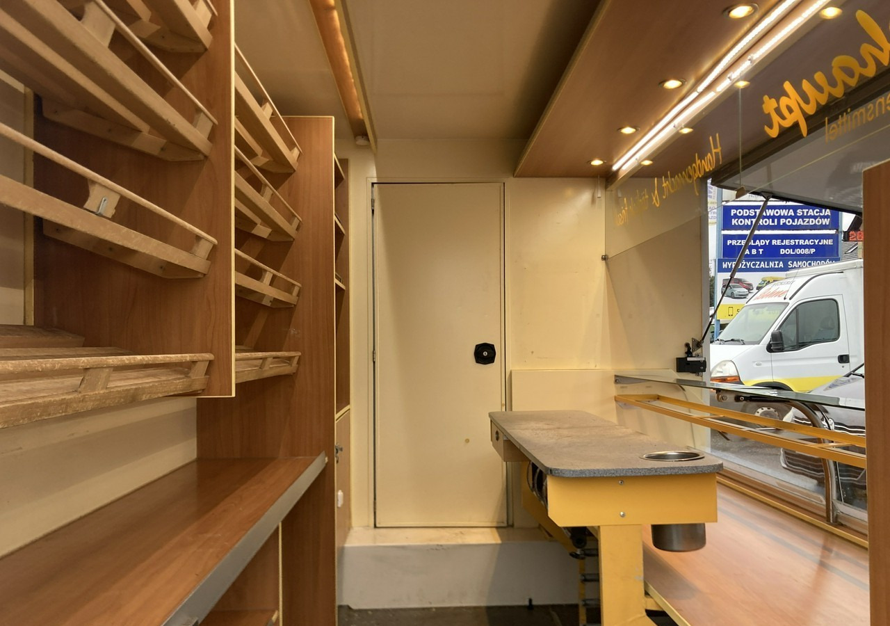 Fiat Ducato Autosklep pieczy Gastronomiczny Food Truck Foodtruck sklep bar 2013 - Vending truck: picture 5 Fiat Ducato Autosklep pieczy Gastronomiczny Food Truck Foodtruck sklep bar 2013 - Vending truck: picture 5