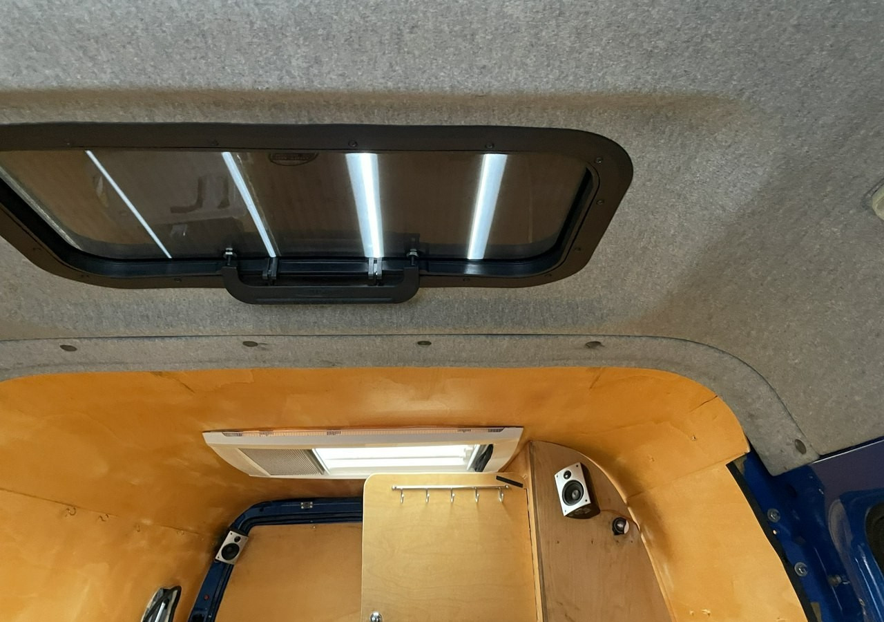 Panel van Gaz Gazela Gaz Gazelle Kamper furgon 4X4 benzyna + GAZ LPG Solar 94329km 2010: picture 18