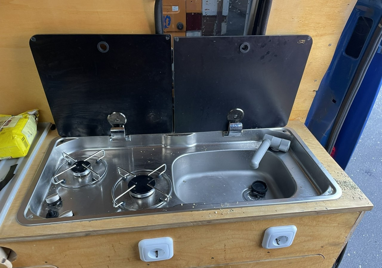 Panel van Gaz Gazela Gaz Gazelle Kamper furgon 4X4 benzyna + GAZ LPG Solar 94329km 2010: picture 7