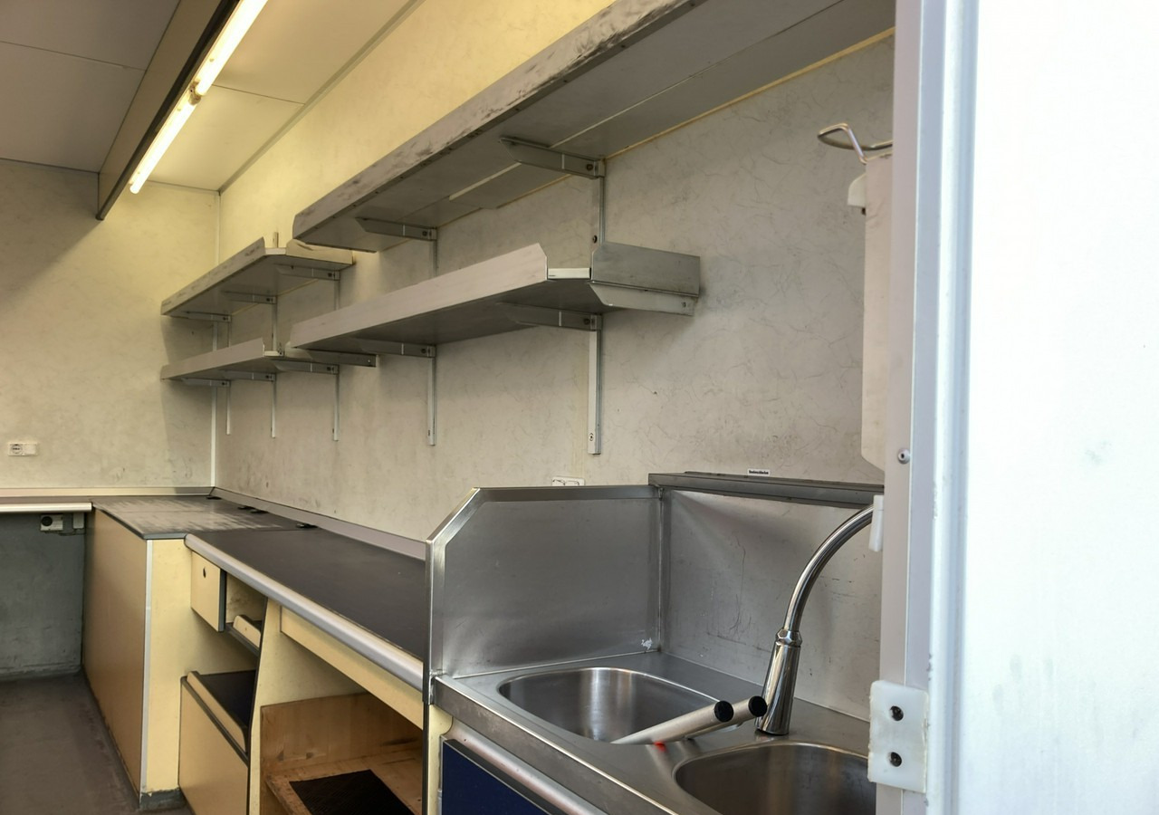 Inna Autosklep wędl Gastronomiczna food truck foodtruck sklep 2005 Przycze Autosklep wędli Gastronomiczna food truck foodtruck sklep 20 - Vending trailer: picture 4 Inna Autosklep wędl Gastronomiczna food truck foodtruck sklep 2005 Przycze Autosklep wędli Gastronomiczna food truck foodtruck sklep 20 - Vending trailer: picture 4