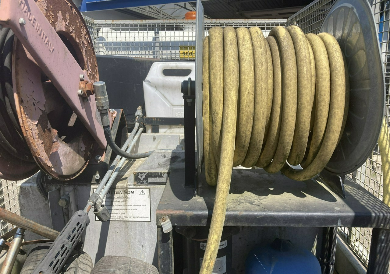 Inna Inny Goupli Myjka wysokociśnieniowa Wuko asenizacyjny kanalizacja - Vacuum truck: picture 5 Inna Inny Goupli Myjka wysokociśnieniowa Wuko asenizacyjny kanalizacja - Vacuum truck: picture 5