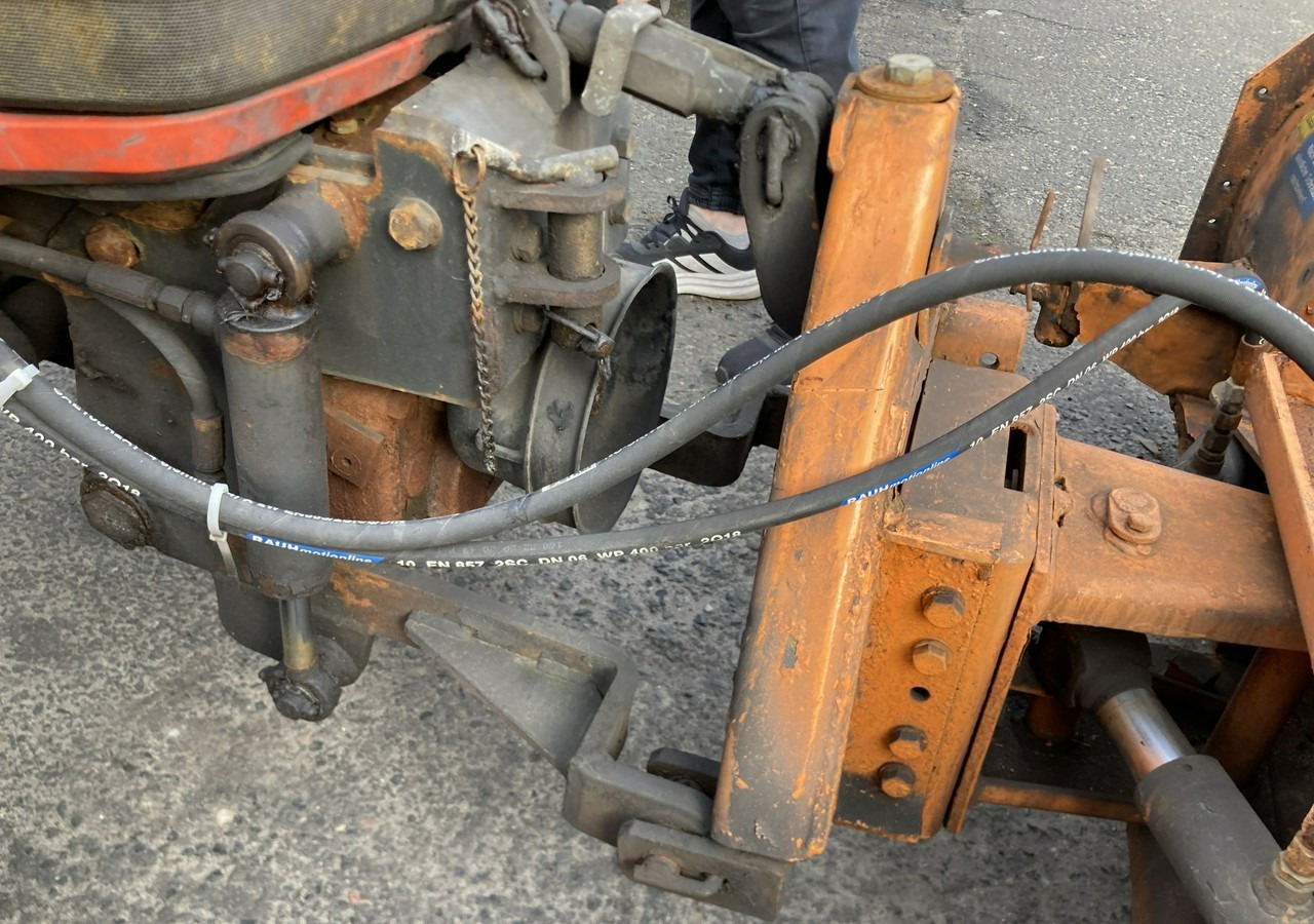 Municipal tractor Inna Inny Traktor Kubota 4X4 B 3030 Odśnieżarka posypywarka Pług 2011: picture 12