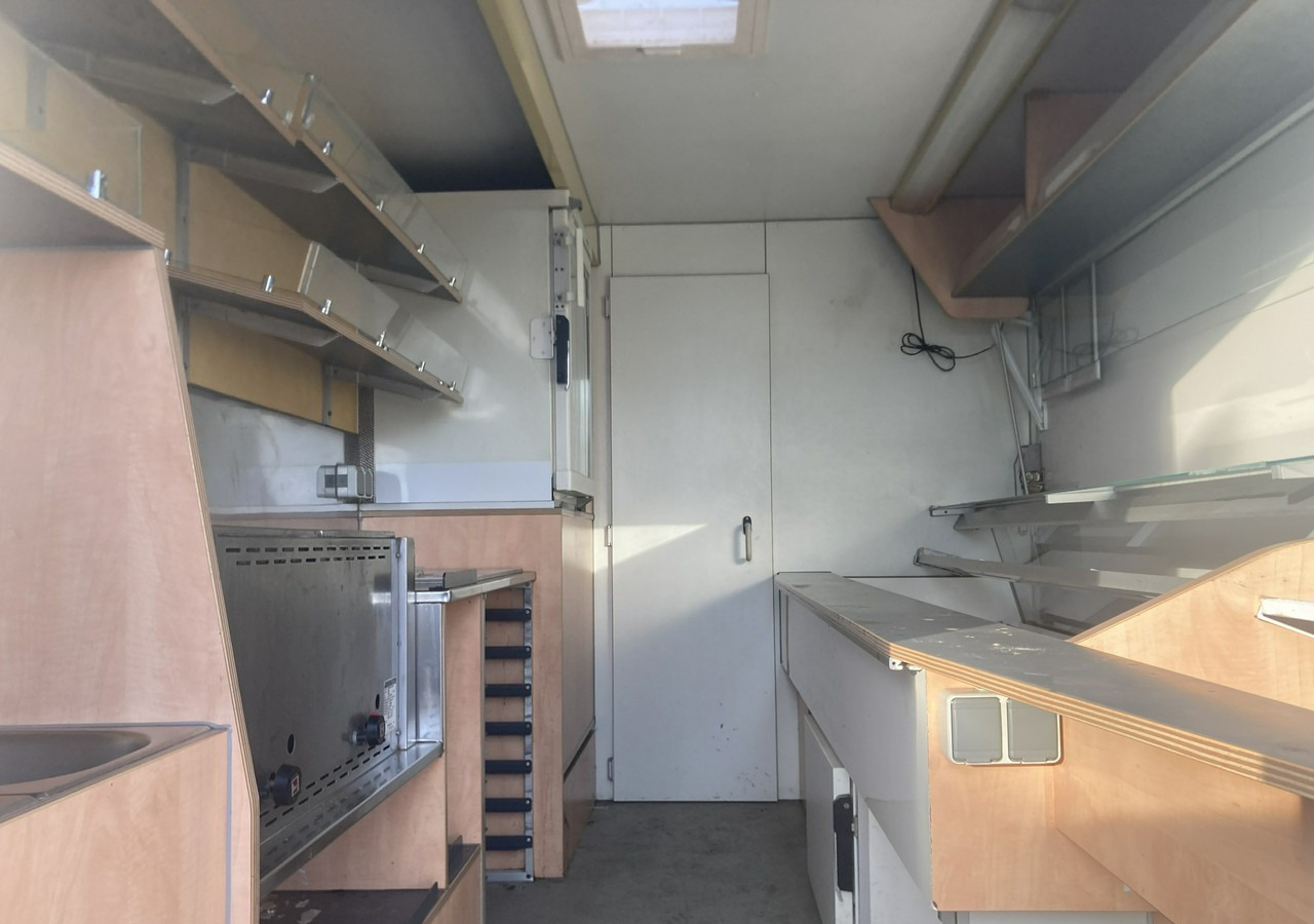Mercedes-Benz Sprinter Autosklep Gastronomiczny Food Truck Foodtruck sklep bar 2009 Borco - Vending truck: picture 2 Mercedes-Benz Sprinter Autosklep Gastronomiczny Food Truck Foodtruck sklep bar 2009 Borco - Vending truck: picture 2