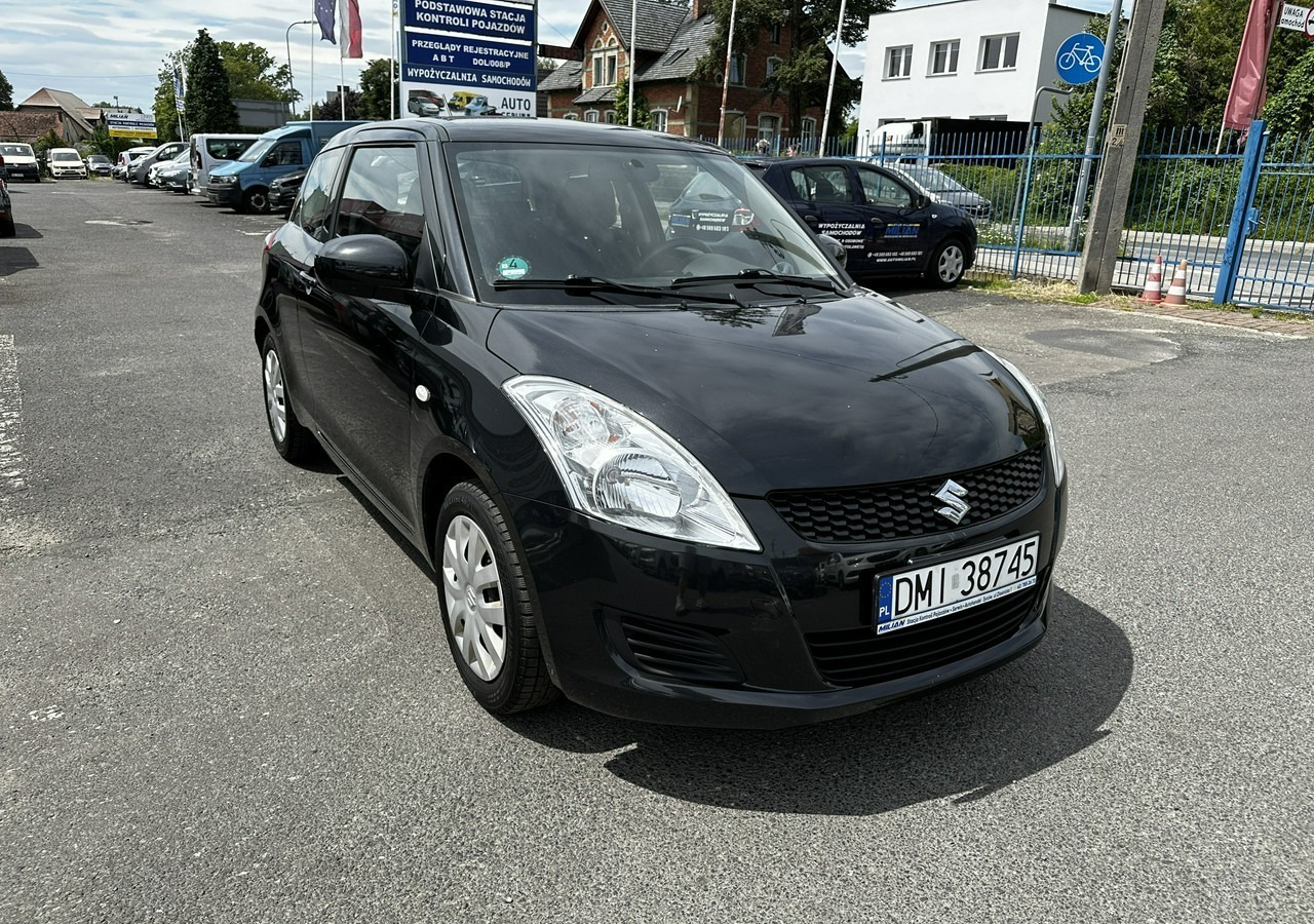 Suzuki Swift V Suzuki Swift 1.2-94KM Klima Model 2012 - Hatchback: picture 1 Suzuki Swift V Suzuki Swift 1.2-94KM Klima Model 2012 - Hatchback: picture 1