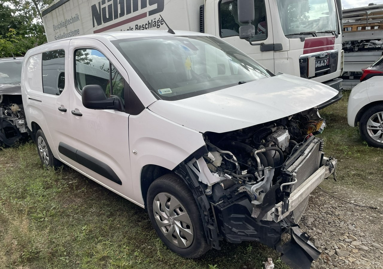 Toyota Inny Toyota Toyota Proace City MAXI Automat Klima 5-osob Salon PL Model 2020 - Panel van: picture 4 Toyota Inny Toyota Toyota Proace City MAXI Automat Klima 5-osob Salon PL Model 2020 - Panel van: picture 4