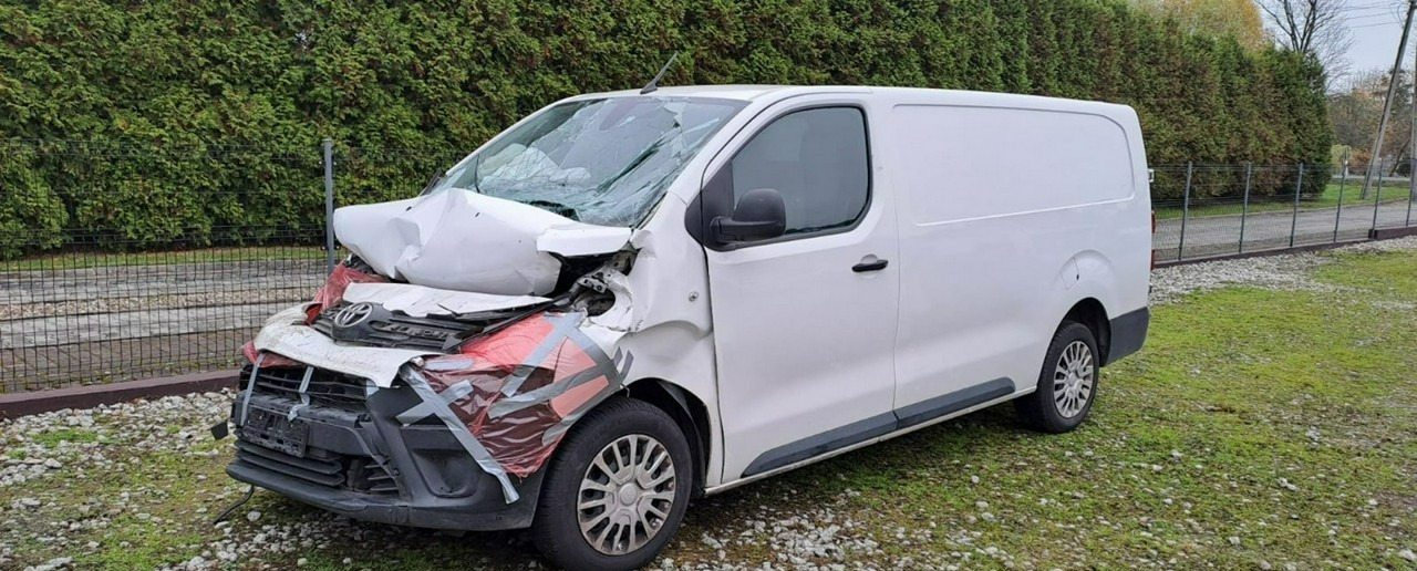 Toyota Proace Toyota Proace Maxi Klima chlodnia izoterma 2020 Salon PL - Refrigerated van: picture 3 Toyota Proace Toyota Proace Maxi Klima chlodnia izoterma 2020 Salon PL - Refrigerated van: picture 3