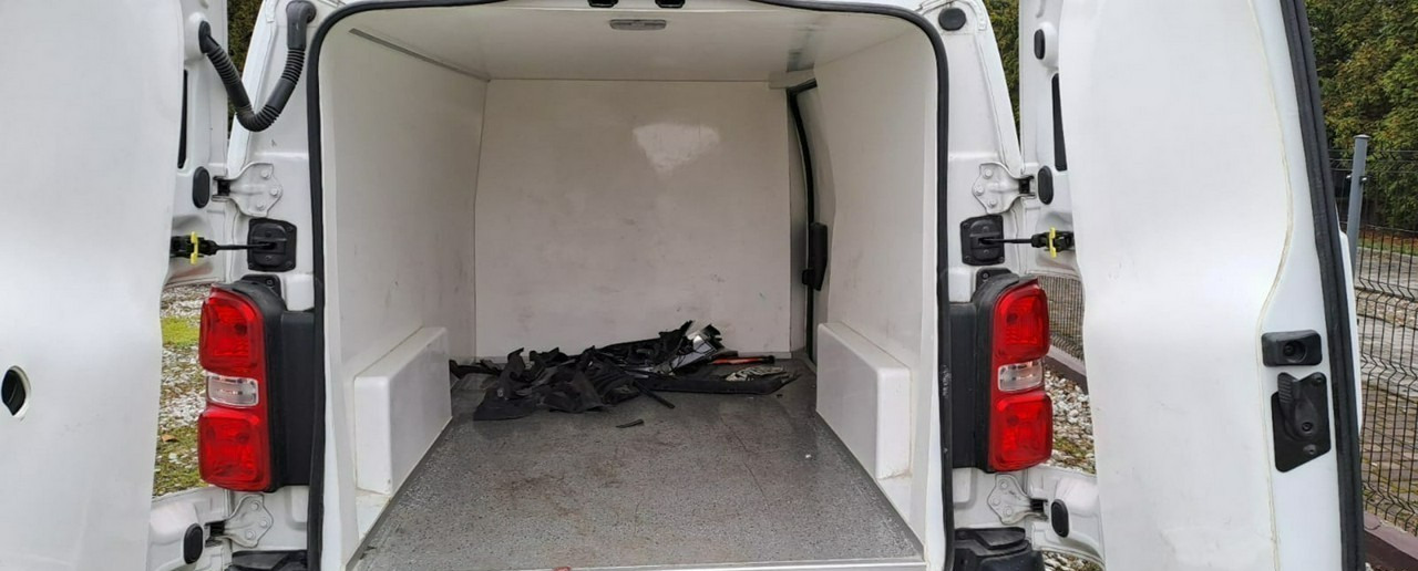 Toyota Proace Toyota Proace Maxi Klima chlodnia izoterma 2020 Salon PL - Refrigerated van: picture 2 Toyota Proace Toyota Proace Maxi Klima chlodnia izoterma 2020 Salon PL - Refrigerated van: picture 2