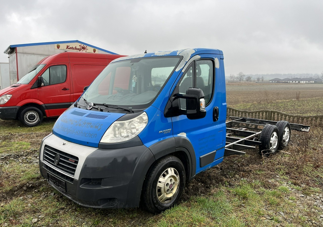 Fiat Ducato Ducato 3.0-160KM Rama pod zabudowę 2011,2009 - Van: picture 1 Fiat Ducato Ducato 3.0-160KM Rama pod zabudowę 2011,2009 - Van: picture 1