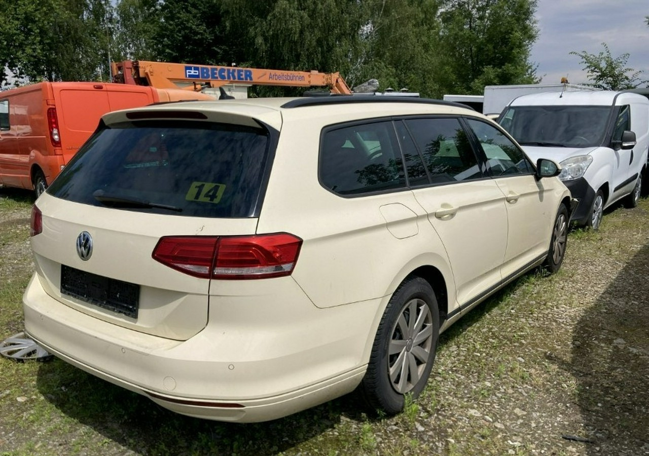 Volkswagen Passat B8 Passat B8 2.0-150KM 2018 - Car: picture 4 Volkswagen Passat B8 Passat B8 2.0-150KM 2018 - Car: picture 4