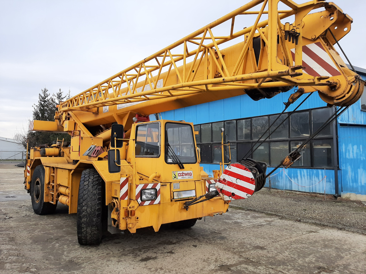 LIEBHERR LTM 1030 - Construction machinery: picture 1 LIEBHERR LTM 1030 - Construction machinery: picture 1