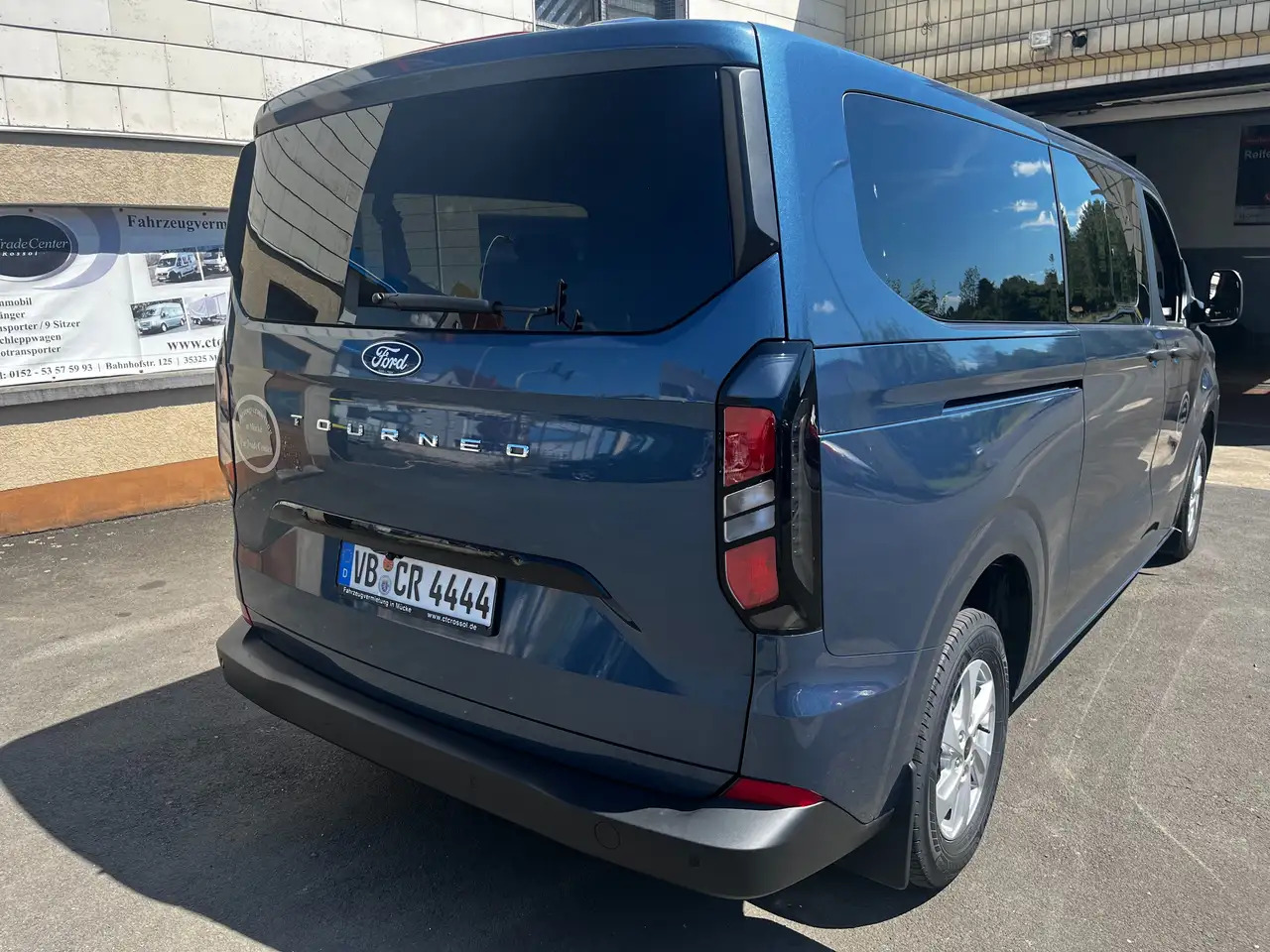 Ford Tourneo Custom 320 L2 Tourneo Trend FWD - Minibus, Passenger van: picture 4 Ford Tourneo Custom 320 L2 Tourneo Trend FWD - Minibus, Passenger van: picture 4