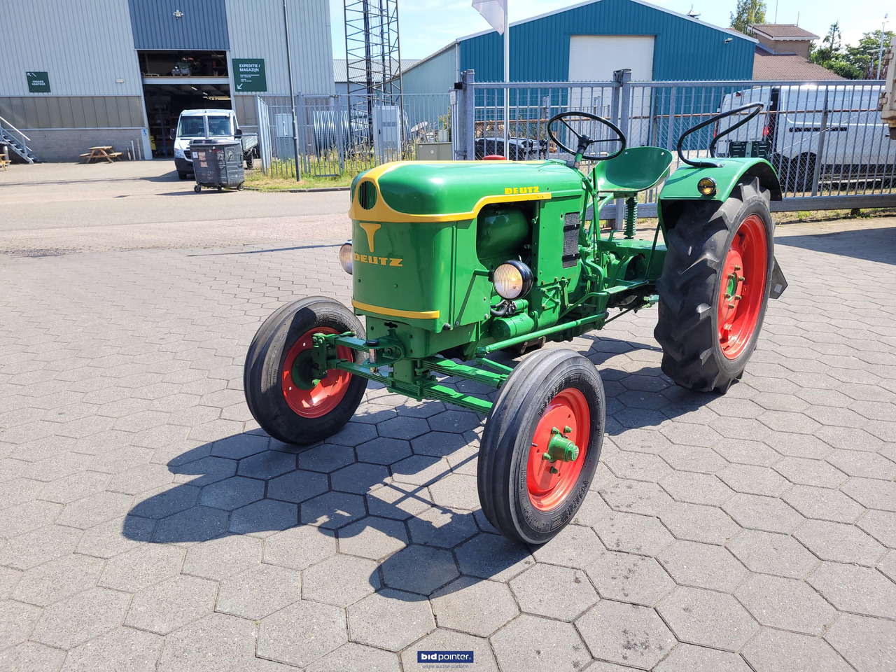 Deutz F2l 612 - Farm tractor: picture 2 Deutz F2l 612 - Farm tractor: picture 2