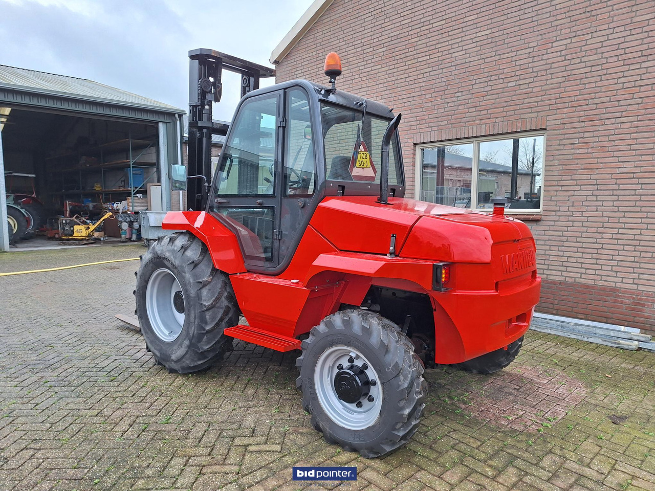 Manitou 30-4 4x4 - Diesel forklift: picture 3 Manitou 30-4 4x4 - Diesel forklift: picture 3