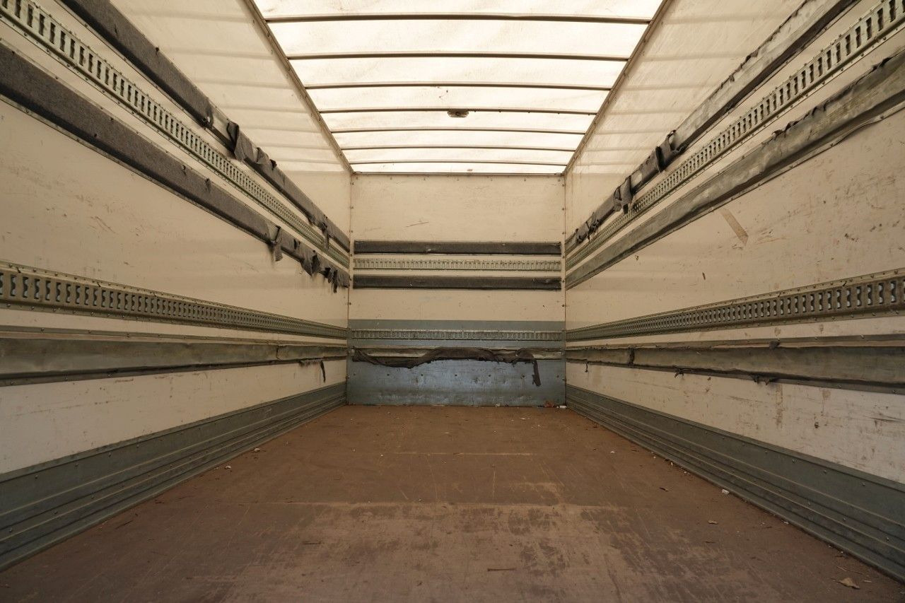 Box truck DAF LF 210 / KONTENER - 7 M / SOLÓWKA / WINDA DHOLLA: picture 9