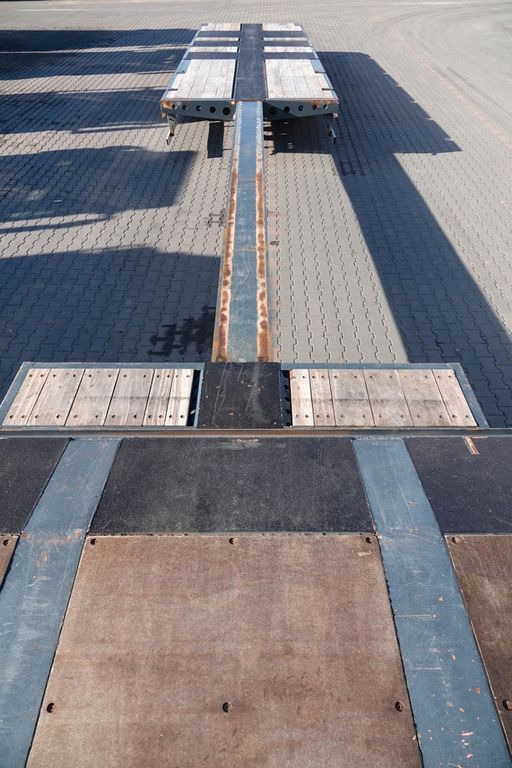 Low loader semi-trailer Emtech NACZEPA LAWETA / NISKOPODWOZIE / ROZCIĄGANA / DŁ: picture 11 Low loader semi-trailer Emtech NACZEPA LAWETA / NISKOPODWOZIE / ROZCIĄGANA / DŁ: picture 11