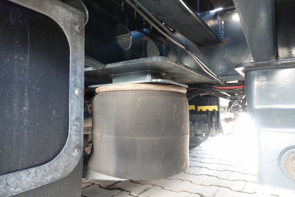 Low loader semi-trailer Emtech NACZEPA LAWETA / NISKOPODWOZIE / ROZCIĄGANA / DŁ: picture 15 Low loader semi-trailer Emtech NACZEPA LAWETA / NISKOPODWOZIE / ROZCIĄGANA / DŁ: picture 15