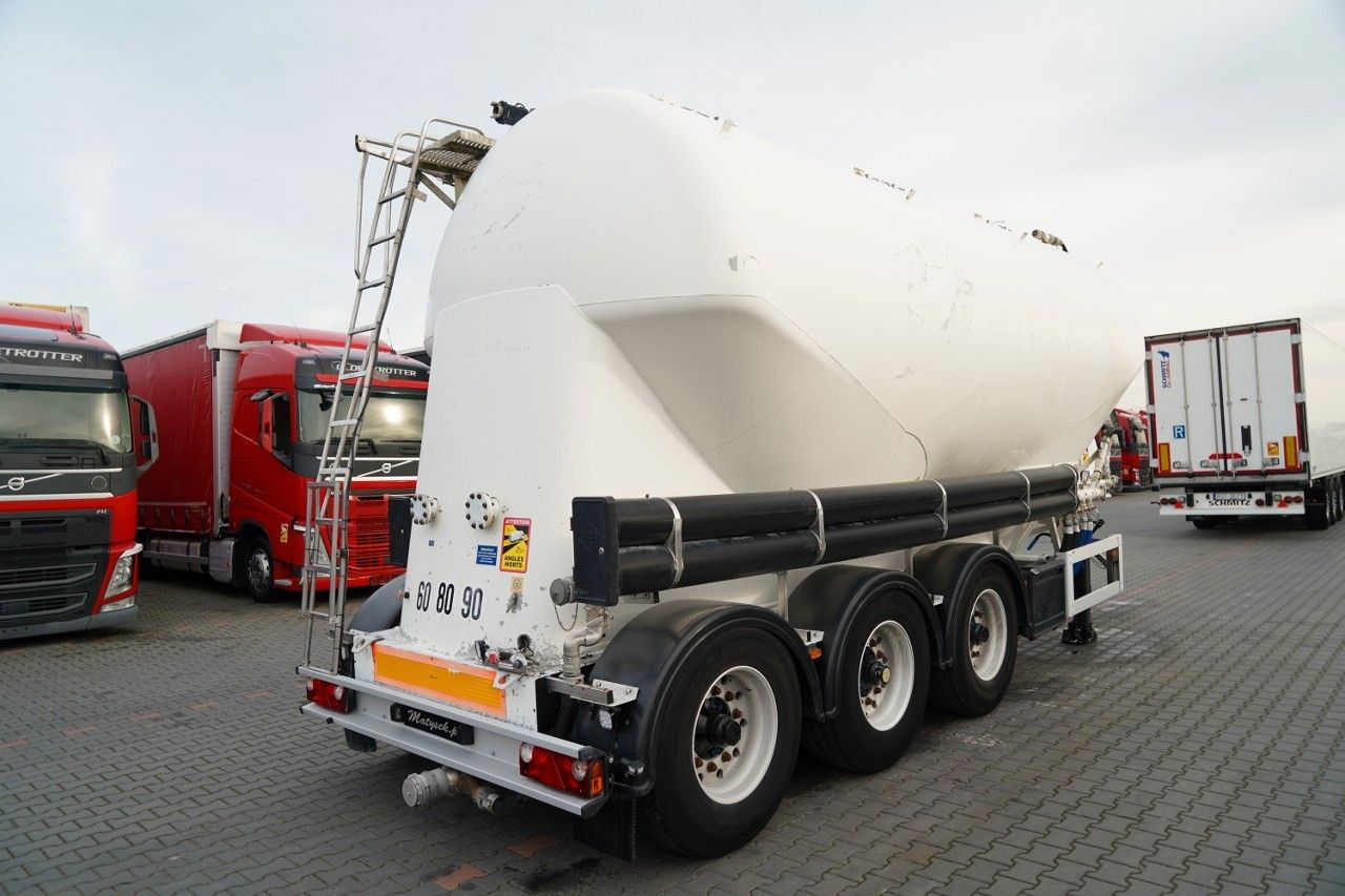 Feldbinder CEMENTONACZEPA / 3 KOMORY / 37 000 L / SILOS / - Silo semi-trailer: picture 5 Feldbinder CEMENTONACZEPA / 3 KOMORY / 37 000 L / SILOS / - Silo semi-trailer: picture 5