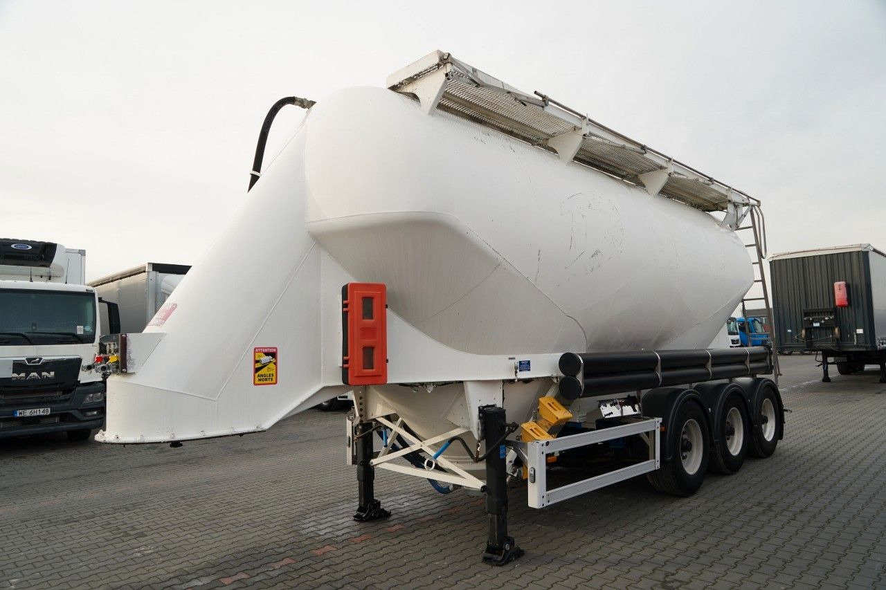 Feldbinder CEMENTONACZEPA / 3 KOMORY / 37 000 L / SILOS / - Silo semi-trailer: picture 1 Feldbinder CEMENTONACZEPA / 3 KOMORY / 37 000 L / SILOS / - Silo semi-trailer: picture 1