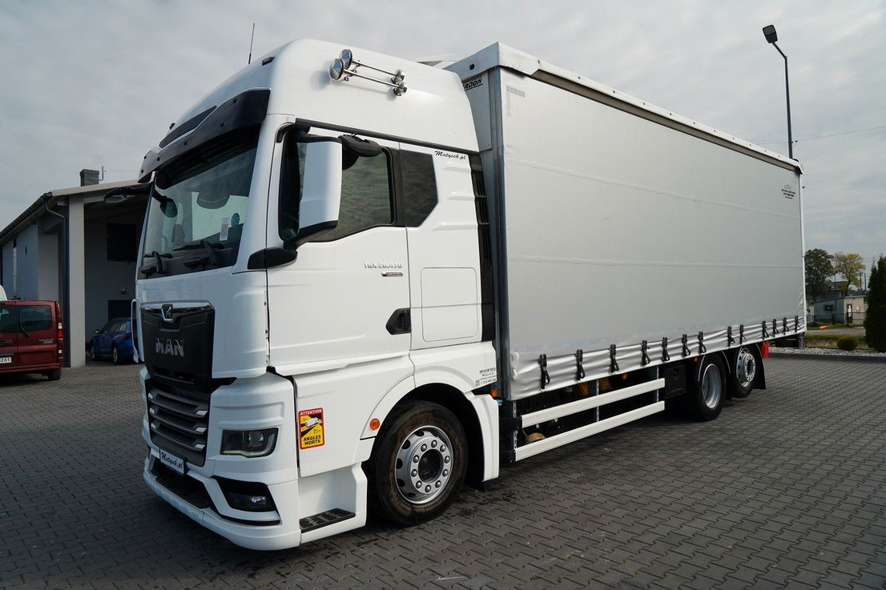 MAN TGX 26.470 / 6x2 / FIRANKA / SOLÓWKA / 6x2 / 12 - Curtainsider truck: picture 2 MAN TGX 26.470 / 6x2 / FIRANKA / SOLÓWKA / 6x2 / 12 - Curtainsider truck: picture 2
